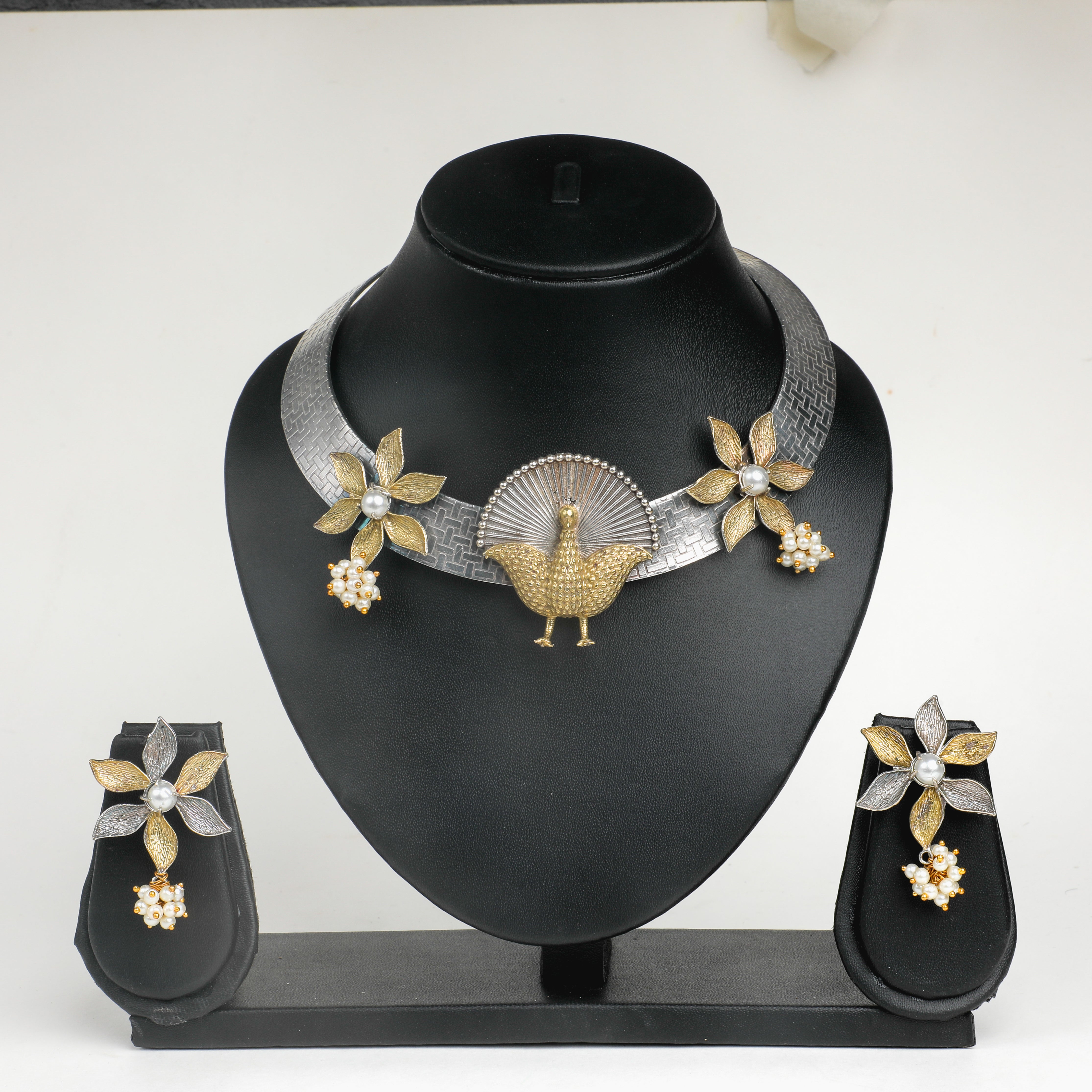 Peacock Blossom Dual Tone Hasli Set